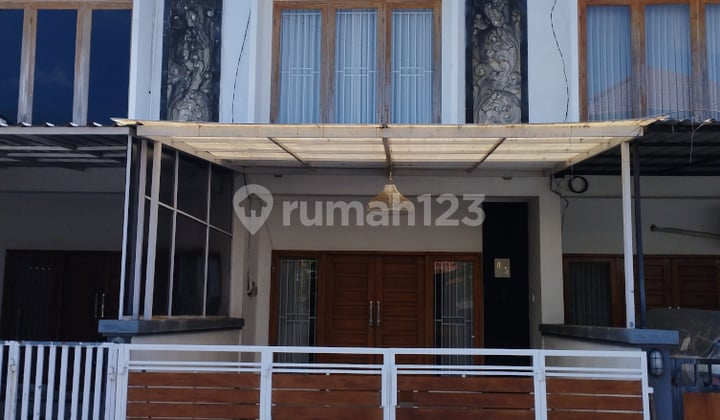 House, 2 Floors, 2 Bedrooms, Mahendradatta Padangsambian, West Denpasar