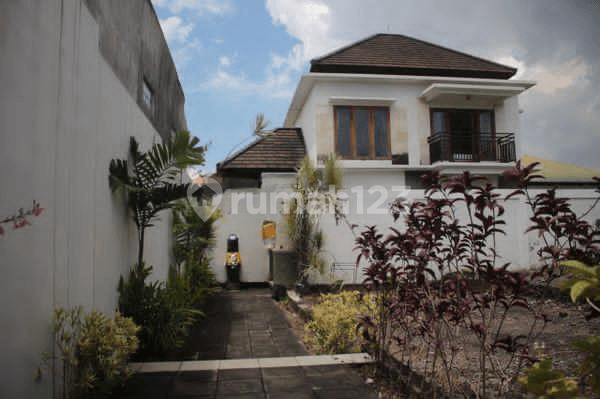 Min 2 Year Luxury Villa Ready to Move In 2 Floors 2 Bedrooms Muding Kerobokan