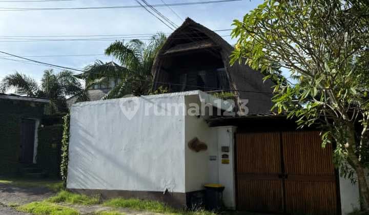 Monthly Villa Facing East, 3 Bedrooms, Balangan Jimbaran