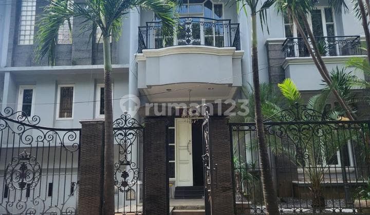 Rumah Mewah 2 Lantai di Meiwa Cibubur — Legalitas SHM, Garasi 4 Mobil, Dekat LRT, akses Tol & Sekolah Al Azhar