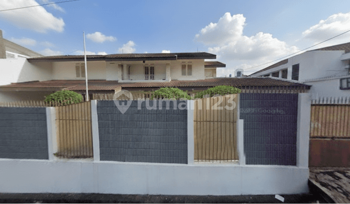 Rumah 2 Lantai dengan Private Swimming Pool di Cilandak Ini, Tidak Lagi Sekadar Tempat Pulang-Melainkan Tempat Pulih, Tenang, namun Jarang Tersedia"