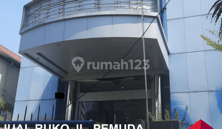 LOKASI STRATEGIS DI JALAN PEMUDA SEMARANG