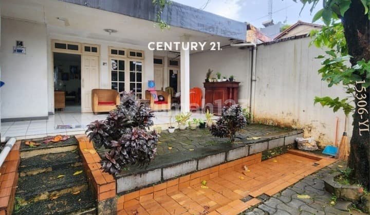 RUMAH HITUNG TANAH DI KEBAYORAN BARU JAKSEL