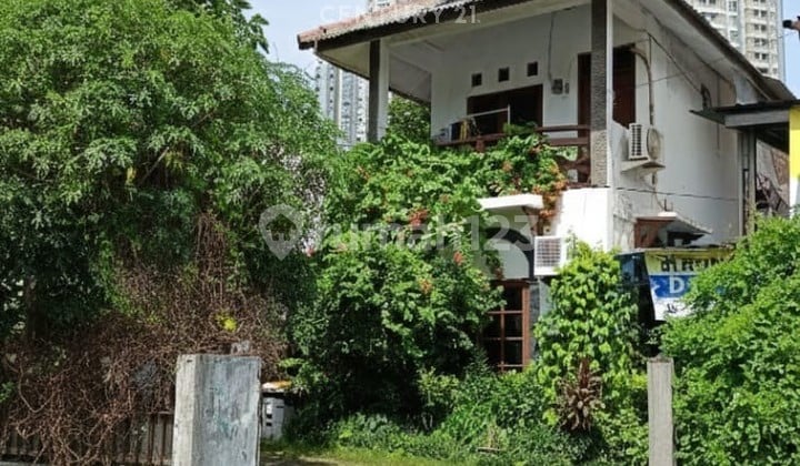 Dijual Cepat Rumah Tinggal Strategis di Area Bisnis Jakarta Barat