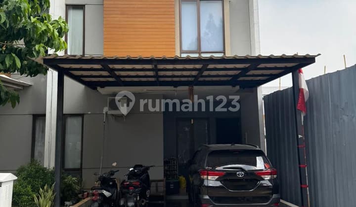 Ready-to-Occupy 2-Story Minimalist House with Comfortable and Serene Living @Graha Raya Bintaro