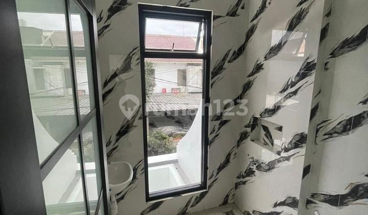 Rumah Mewah Bintaro Jaya di Sektor 9