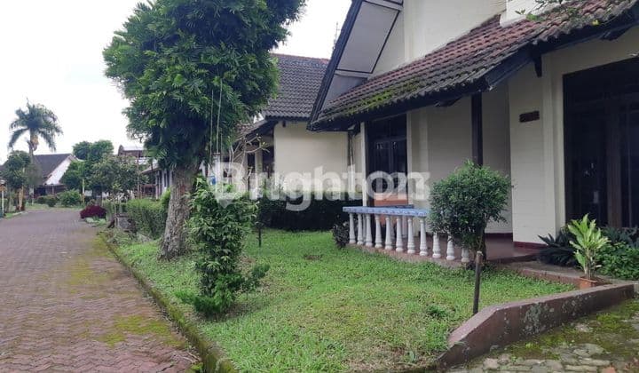 Villa BougenVille 1 Cipanas