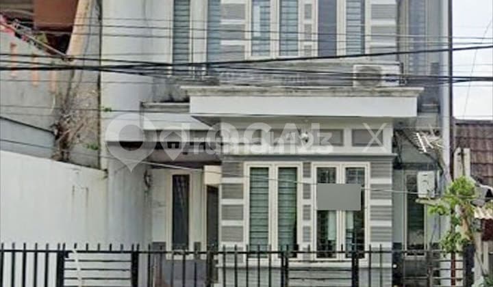 Jl. Summagung House, Kelapa Gading, North Jakarta