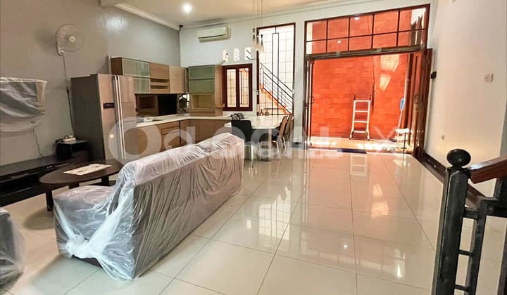 Rumah Kelapa Puan Timur Kelapa Gading, Jakarta Utara