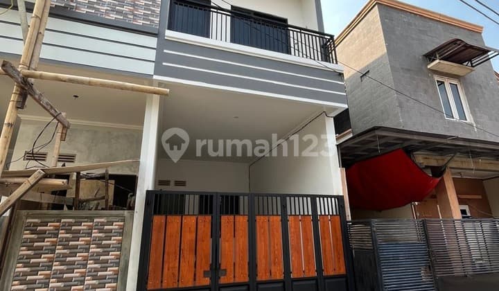 DIJUAL CEPAT RUMAH BARU BAGUS RAPI 2 LANTAI FULL DI PORIS INDAH,.