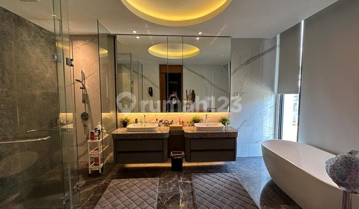 "Rare! Lyndon Navapark BSD | Mansion Mewah Hadap Selatan | LT 495 LB 545 | Siap Ajb"