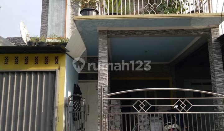 Rumah Bagus SHM cluster albasia Taman Royal, Tangerang Unfurnish.