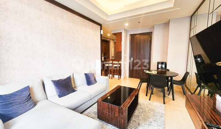 South Hills Low Floor Coldwell Banker