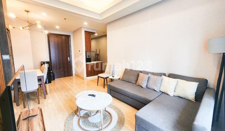 South Hills Low Floor Coldwell Banker