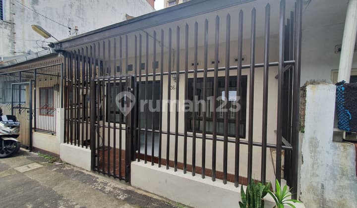 Rumah Minimalis Terawat di Jl Cibadak, Bandung Kota