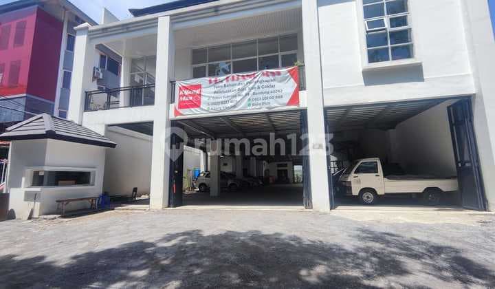 Ruko Besar Siap Pakai di Gatot Subroto, Bandung