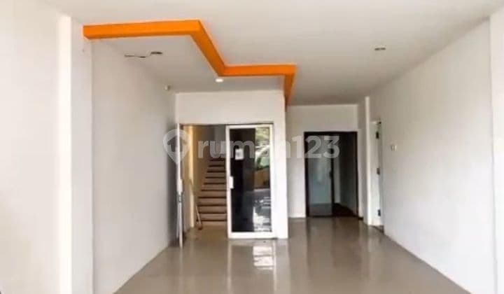 Disewakan Ruko Gandeng 3 LT di Kapuk Kamal Jakarta Barat