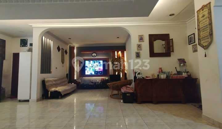 Fast Sale, Move-In Ready 2-Story House in Cempaka Putih, Central Jakarta