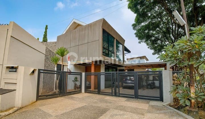 Rumah Cantik Minimalis Modern di Komplek Setra Sari Pasteur