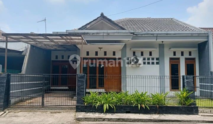 Rumah Siap Huni Hitung Tanah di Turangga Buah Batu Bandung