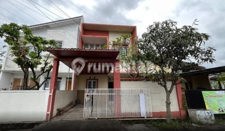 Rumah Bagus Siap Huni 2 Lantai di Arcamanik Dekat Griya