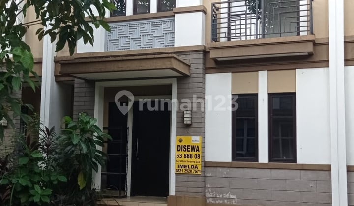 Rumah Sewa Rapi Siap Huni 2Lantai 3 Kamar+3 Ac