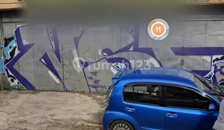 For Rent Building on Merdeka Street Tangerang