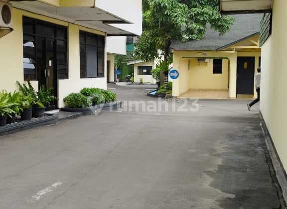 Disewakan atau Dijual Ex Hotel di Ancol ( Jalan Martadinata)