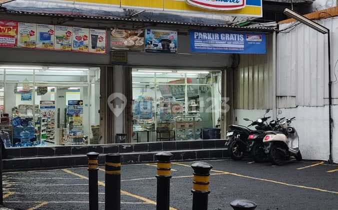 Disewakan Bangunan 2 Lantai Cocok untuk Usaha di Bungur