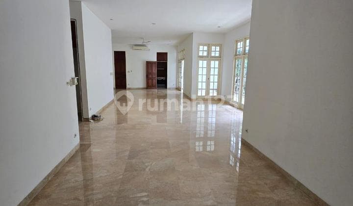 Dijual Rumah Asri di Daerah Melawai, Jakarta Selatan