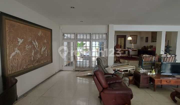 Jual Rumah Dekat Dengan Pusat Kegiatan Di Salemba