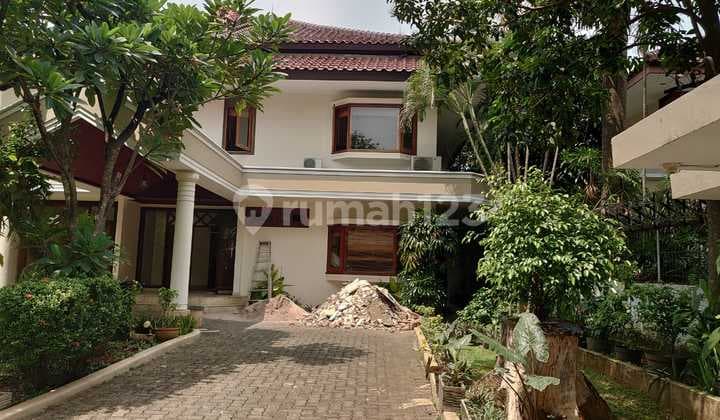 Disewakan Rumah di Daerah Tenang Kemang Selatan, Jakarta Selatan