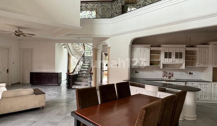 Disewakan Rumah 2 Lantai Di Daerah Ampera, Jakarta Selatan