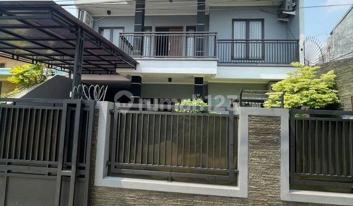 Dijual Cepat Rumah Billymoon 2 Lt Furnished Jakarta Timur