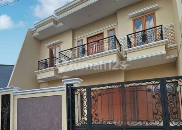 Dijual Rumah 2 Lantai Gaya Eropa di Cipinang Muara Jakarta Timur
