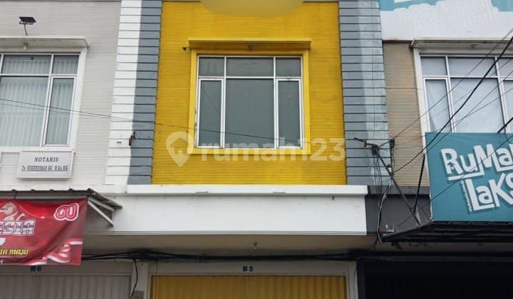 For Rent: 3-Story Shop House in Cibinong, Busy Location Near Highway