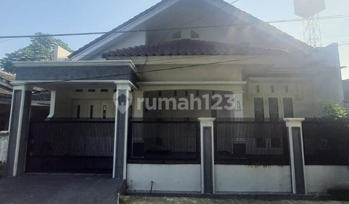 For Sale: Well-Maintained and Serene Minimalist House in East Depok, Sukmajaya