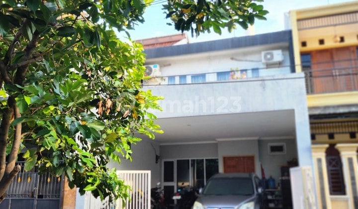 JUAL RUMAH CANTIK 2 LT SEMI FURNISH DI MARINIR PONDOK KELAPA