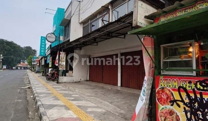 Rent a Row House / Shop Connected to UI Kelapa Dua Tugu Cimanggis Depok