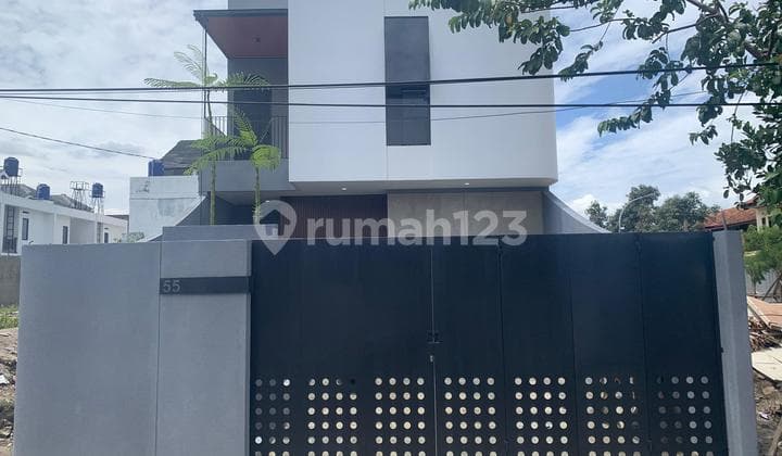 Di Jual Rumahbaru Hanya 1 Unit di Turangga Tengah Kota Bandung
