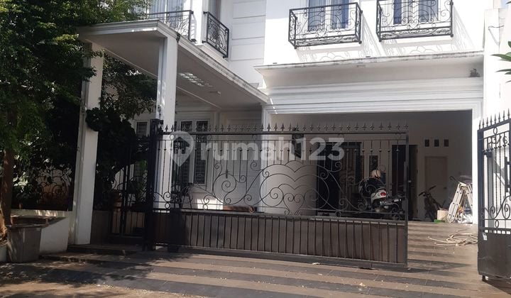 Comfortable Luxury Residence In Galaxy Bekasi City
