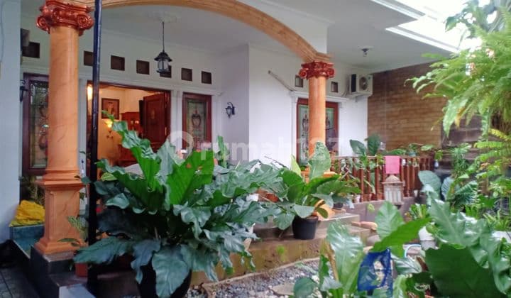 For Sale Quickly Luxurious & Comfortable House in Johar Baru Central Jakarta