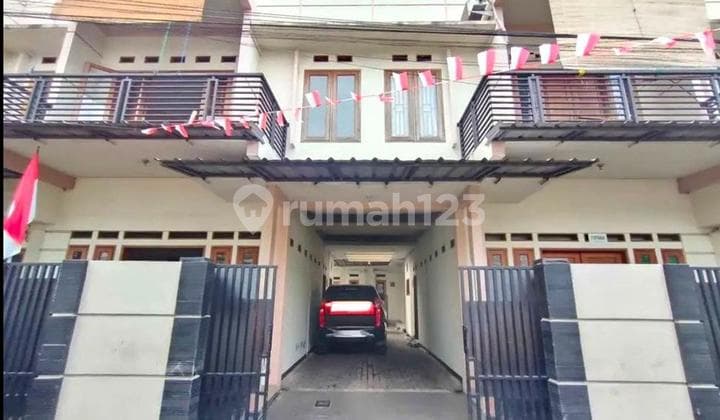 Active Rental House in Commercial Area, Jatiwaringin Bekasi