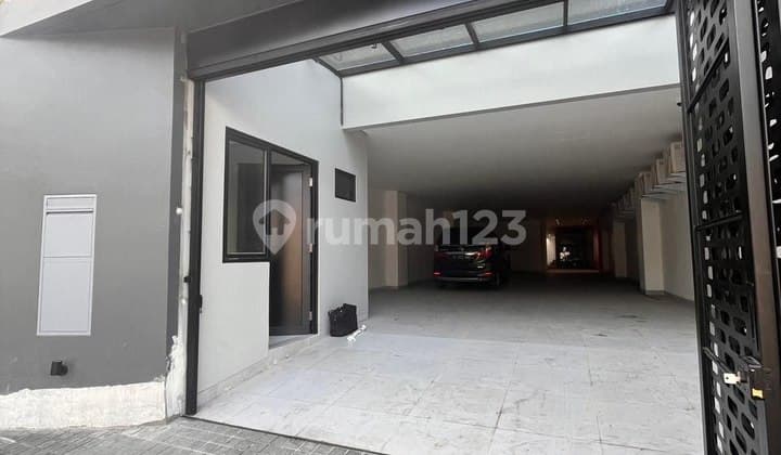 Luxurious Boarding House Like a Hotel in Salemba, Central Jakarta