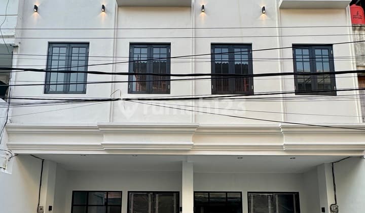 Dijual Ruko di Jalan Setia Warga Jelambar Baru, Jakarta Barat