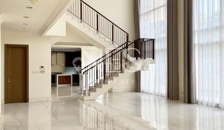 For Sale Botanica Townhouse Apartment 3 BR + 1 Study Nice Furnished