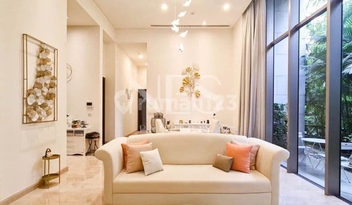 The Pakubuwono Spring 2 BR High Ceiling , Fully Furnished, Bagus