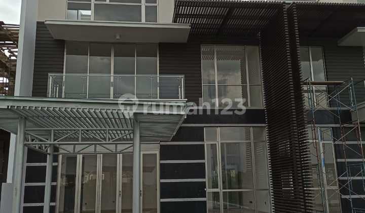 Disewakan Rumah Golf Island PIK Ukuran 12x35 Pool Dan Lift