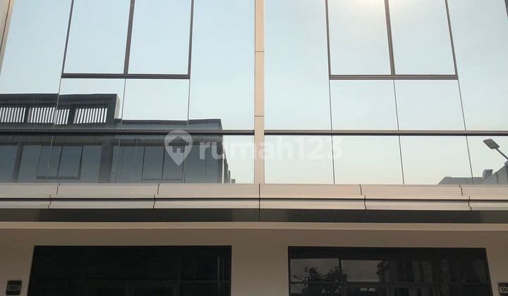 For Rent: Osaka Shop House in PIK 2, Lake Type, Double Frontage 4.5x15, 3 Floors, Cheapest