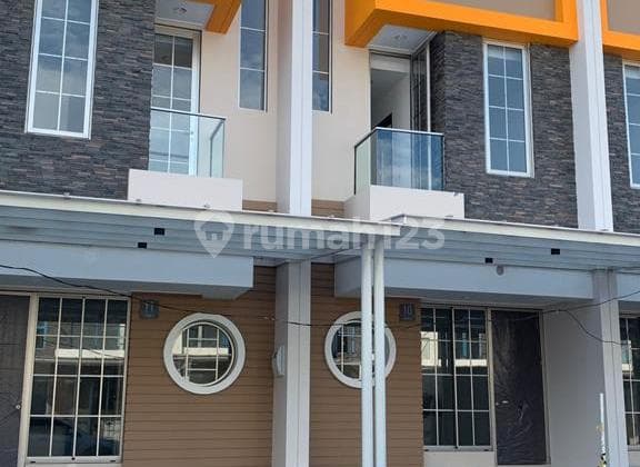 Disewakan Rumah Pik 2 Uk 4.5x10 3 Lantai Brand New Harga Termurah